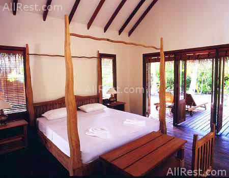 Medhufushi Island Resort 3